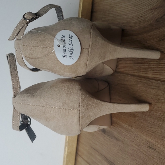 Maurice's Heels 👠 - Picture 5 of 6